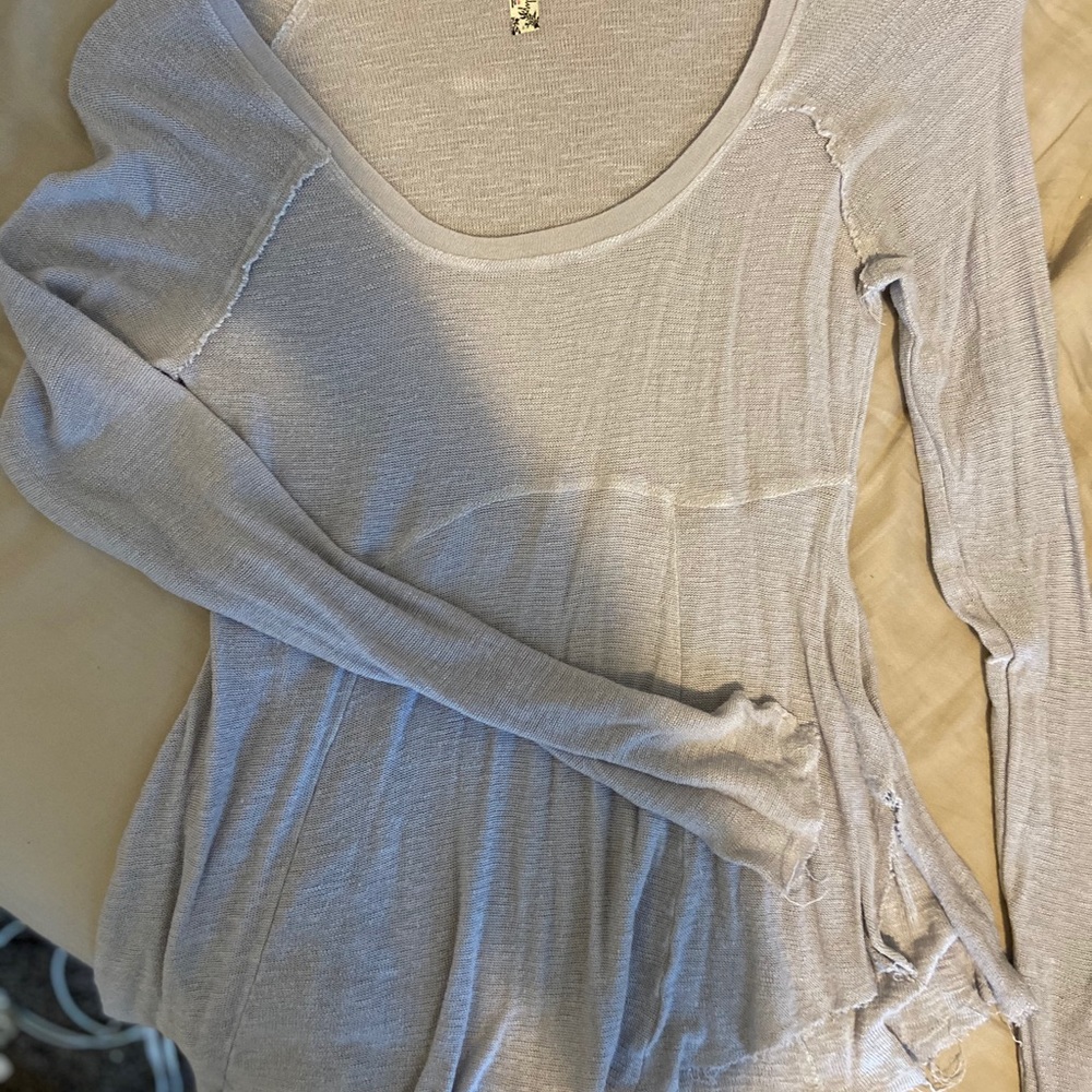 Grey free people scoop neck flowy top!